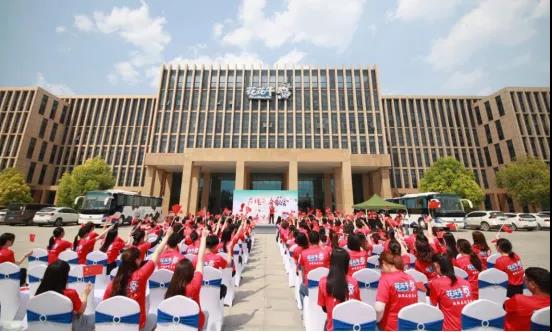 做白色的牛奶,创红色的企业,米兰(中国)乳业集团青春歌会庆祝建党100周年 做白色的牛奶,创红色的企业,米兰(中国)乳业集团青春歌会庆祝建党100周年