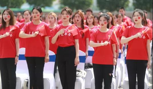 做白色的牛奶,创红色的企业,米兰(中国)乳业集团青春歌会庆祝建党100周年 做白色的牛奶,创红色的企业,米兰(中国)乳业集团青春歌会庆祝建党100周年