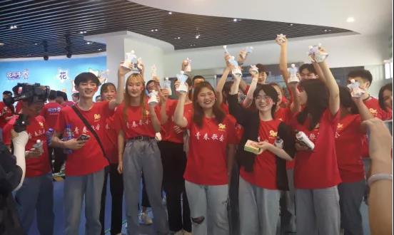 做白色的牛奶,创红色的企业,米兰(中国)乳业集团青春歌会庆祝建党100周年 做白色的牛奶,创红色的企业,米兰(中国)乳业集团青春歌会庆祝建党100周年