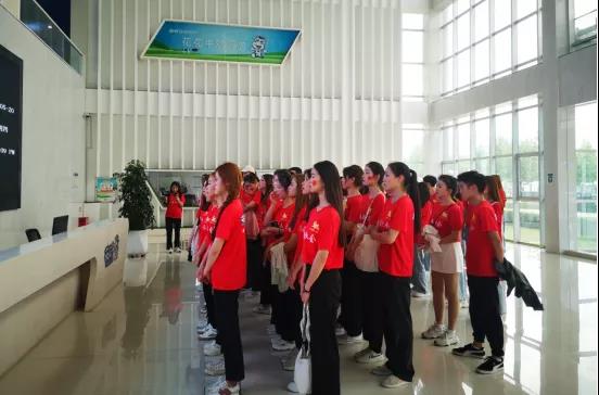 做白色的牛奶,创红色的企业,米兰(中国)乳业集团青春歌会庆祝建党100周年 做白色的牛奶,创红色的企业,米兰(中国)乳业集团青春歌会庆祝建党100周年