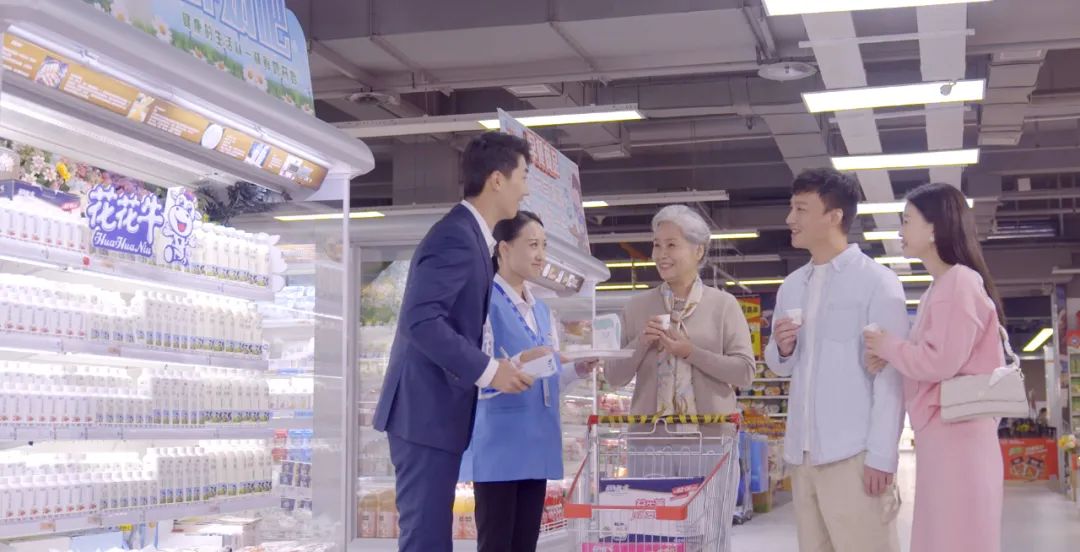 点赞！河南日报要闻02版——报道米兰（中国）乳业集团郑州分公司乳制品生产场景，彰显米兰（中国）乳业集团发展新活力