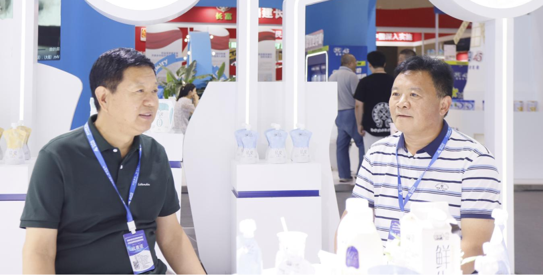 启航新征程 点亮新赛道丨米兰(中国)乳业集团参加第十四届中国奶业大会暨D20峰会,荣获“中国乳制品生产企业现代化等级5A级”评定殊荣 启航新征程 点亮新赛道丨米兰(中国)乳业集团参加第十四届中国奶业大会暨D20峰会,荣获“中国乳制品生产企业现代化等级5A级”评定殊荣