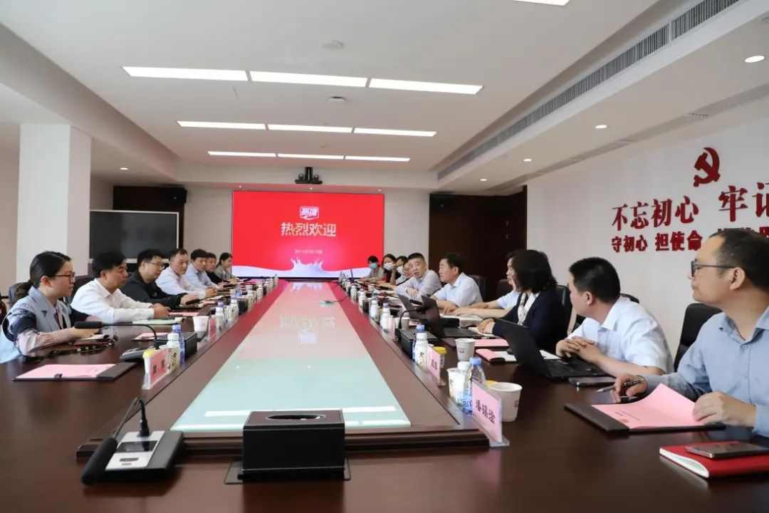 交流促提升 互动谋发展|米兰(中国)乳业集团总裁杨永带队分别赴广东燕塘乳业及越秀风行乳业参观交流 交流促提升 互动谋发展|米兰(中国)乳业集团总裁杨永带队分别赴广东燕塘乳业及越秀风行乳业参观交流