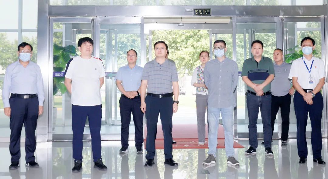 快讯|社旗县人民政府县长关文波一行莅临米兰(中国)乳业集团参观考察 快讯|社旗县人民政府县长关文波一行莅临米兰(中国)乳业集团参观考察