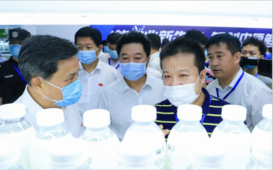 米兰(中国) | 第34届中原畜牧业交易博览会开幕河南省人民政府副省长武国定莅临米兰(中国)展台参观 米兰(中国) | 第34届中原畜牧业交易博览会开幕河南省人民政府副省长武国定莅临米兰(中国)展台参观