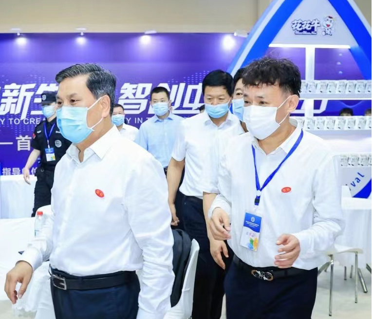 米兰(中国) | 第34届中原畜牧业交易博览会开幕河南省人民政府副省长武国定莅临米兰(中国)展台参观 米兰(中国) | 第34届中原畜牧业交易博览会开幕河南省人民政府副省长武国定莅临米兰(中国)展台参观