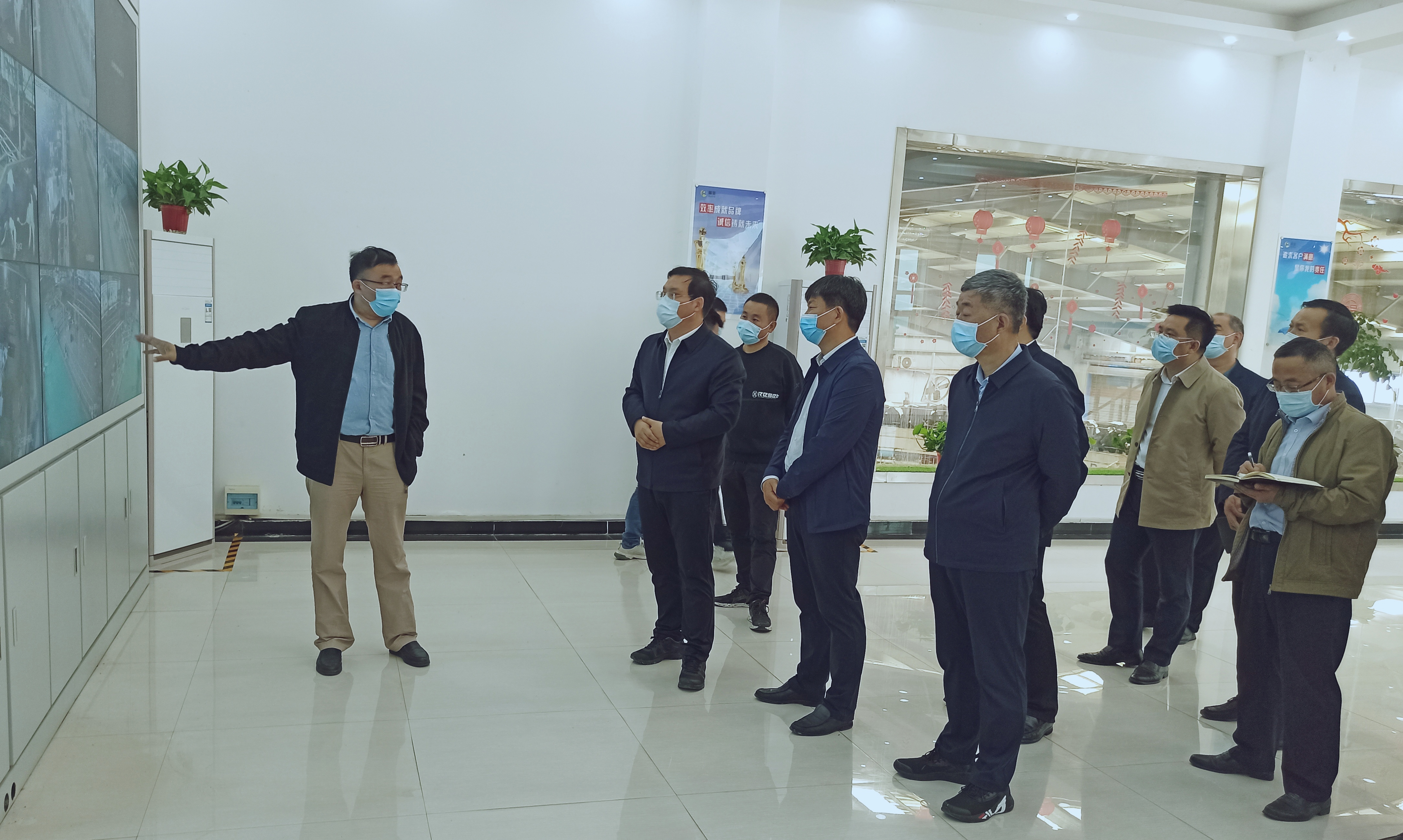 驻马店市委副书记、市长李跃勇一行 莅临米兰(中国)乳业集团新蔡豫信瑞亚牧场调研 驻马店市委副书记、市长李跃勇一行 莅临米兰(中国)乳业集团新蔡豫信瑞亚牧场调研