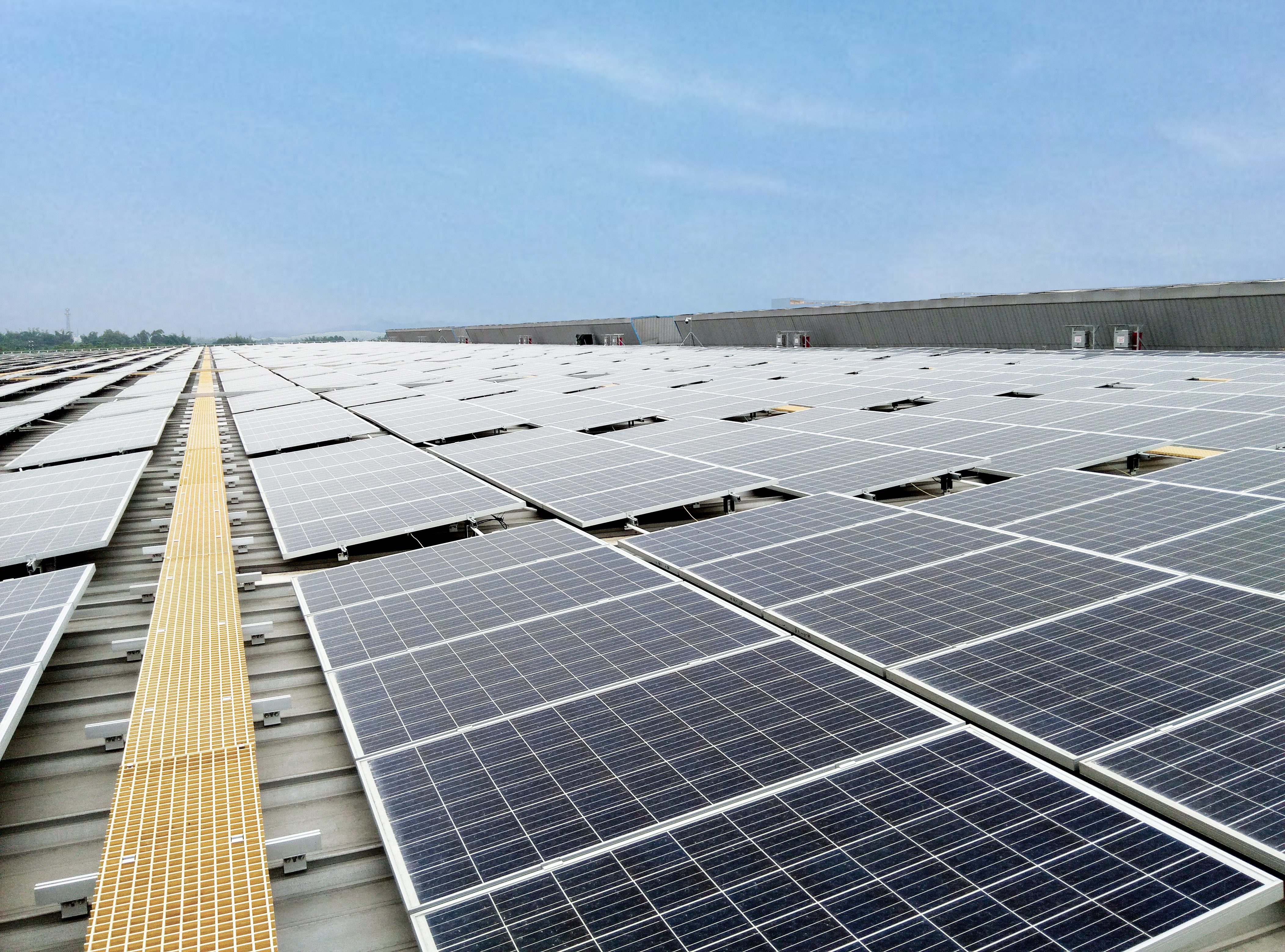 米兰(中国)乳业集团与国电河南新能源有限公司举行光伏项目合作开发签约仪式 米兰(中国)乳业集团与国电河南新能源有限公司举行光伏项目合作开发签约仪式