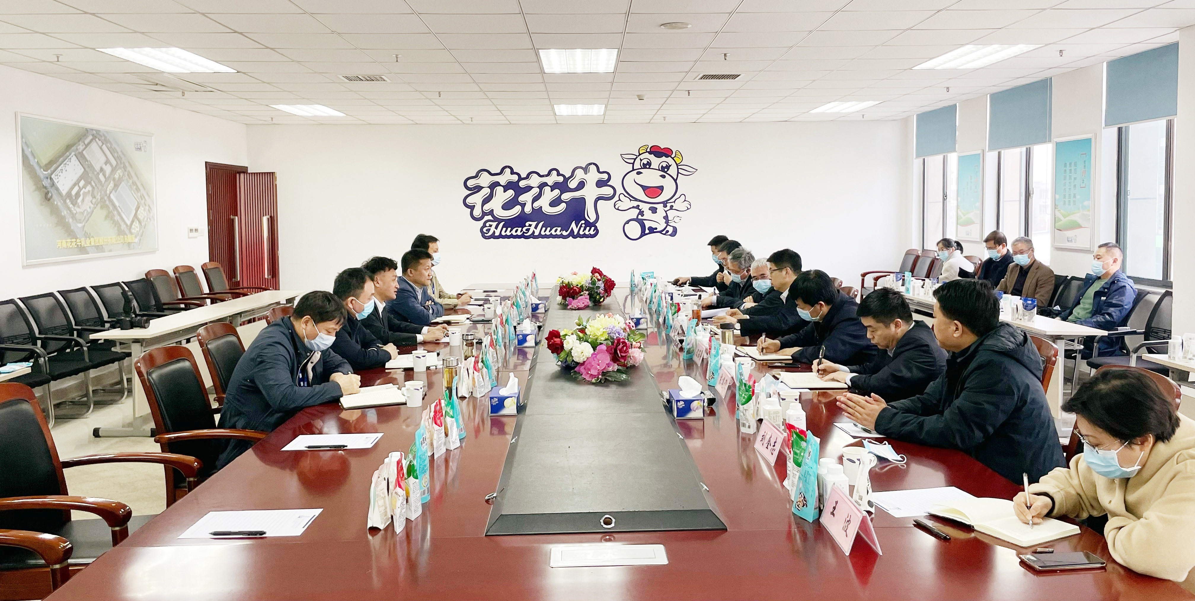 河南省委常委、副省长费东斌莅临 米兰（中国）乳业集团调研