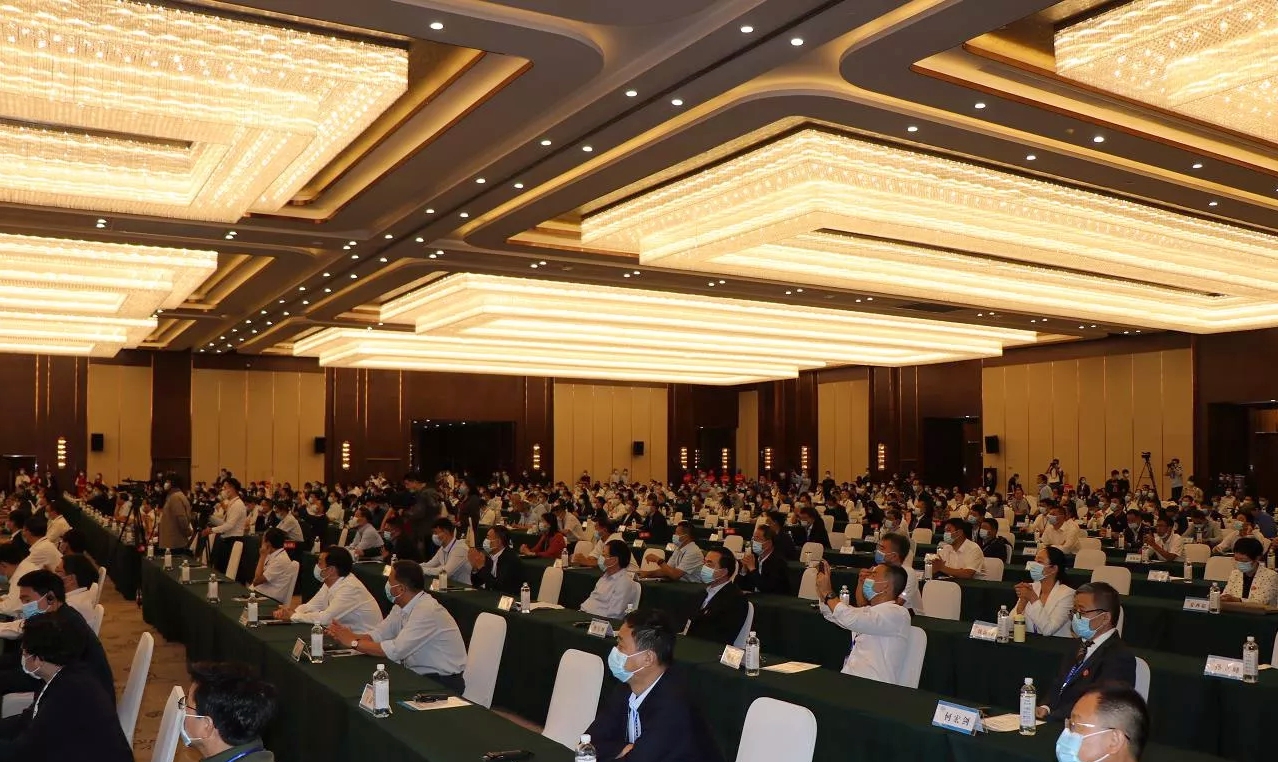 喜报 | 米兰（中国）轻觉酸奶荣获第二十四届中国农产品加工业投资贸易洽谈会金质产品奖