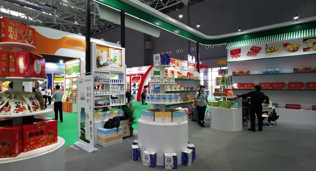 喜报 | 米兰（中国）轻觉酸奶荣获第二十四届中国农产品加工业投资贸易洽谈会金质产品奖