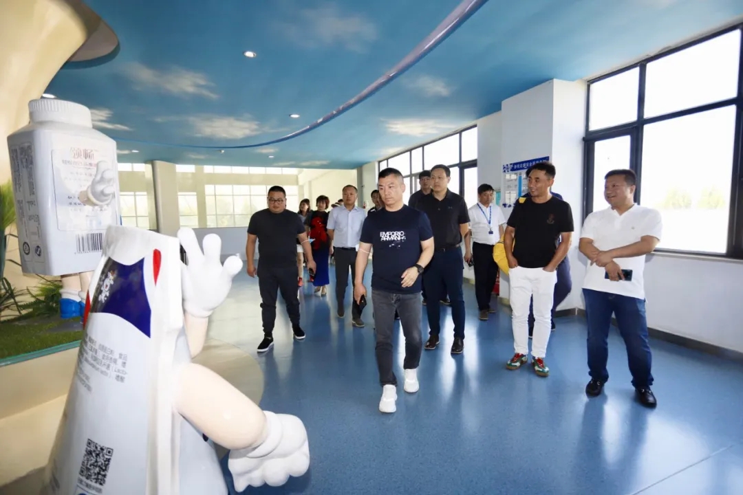 快讯 | 长江商学院智能制造学会走进米兰(中国)乳业集团 快讯 | 长江商学院智能制造学会走进米兰(中国)乳业集团