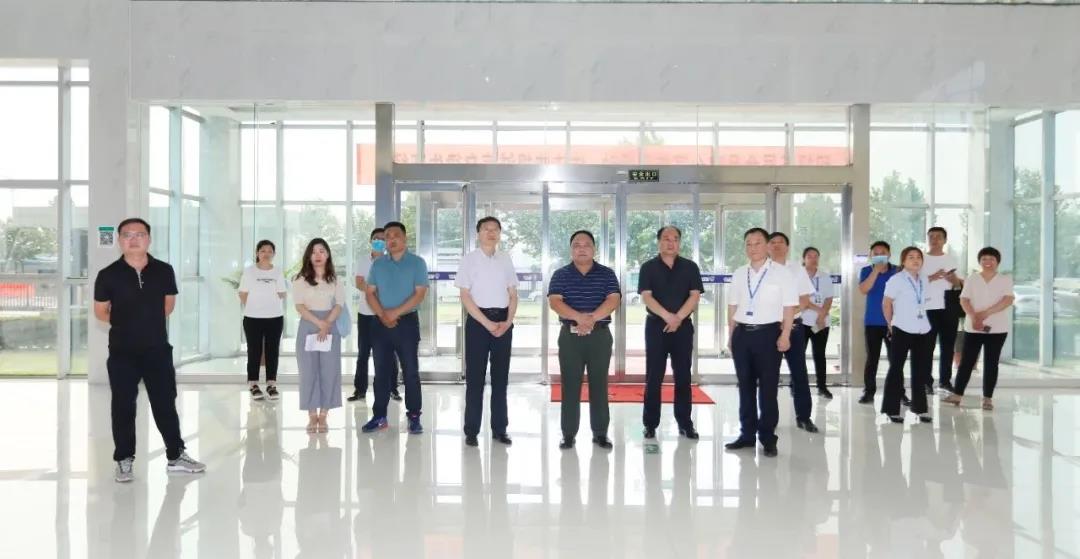 快讯 | 河南省人民政府食品安全委员会办公室第三批食品安全示范区验收组领导莅临米兰(中国)乳业集团验收食品安全示范区建设情况 快讯 | 河南省人民政府食品安全委员会办公室第三批食品安全示范区验收组领导莅临米兰(中国)乳业集团验收食品安全示范区建设情况