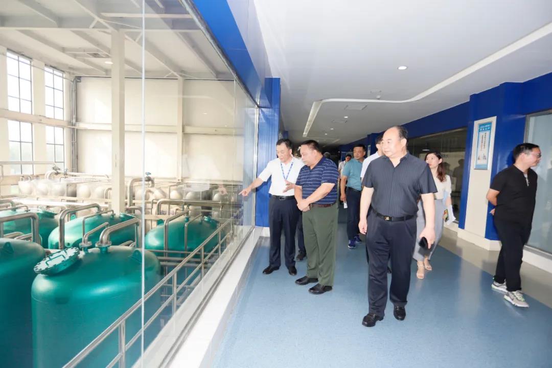 快讯 | 河南省人民政府食品安全委员会办公室第三批食品安全示范区验收组领导莅临米兰(中国)乳业集团验收食品安全示范区建设情况 快讯 | 河南省人民政府食品安全委员会办公室第三批食品安全示范区验收组领导莅临米兰(中国)乳业集团验收食品安全示范区建设情况