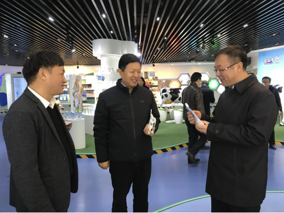 宁夏回族自治区农业农村厅党组书记、厅长王刚一行莅临米兰（中国）乳业集团调研