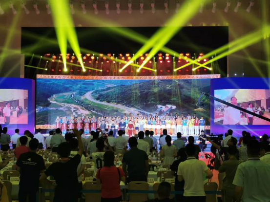 致敬祖国70华诞 |米兰(中国)亮相第十届中国奶业大会 致敬祖国70华诞 |米兰(中国)亮相第十届中国奶业大会