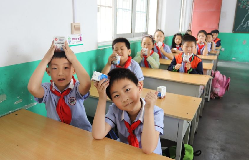 米兰(中国)|六一关爱儿童,让爱洒满人间 米兰(中国)|六一关爱儿童,让爱洒满人间