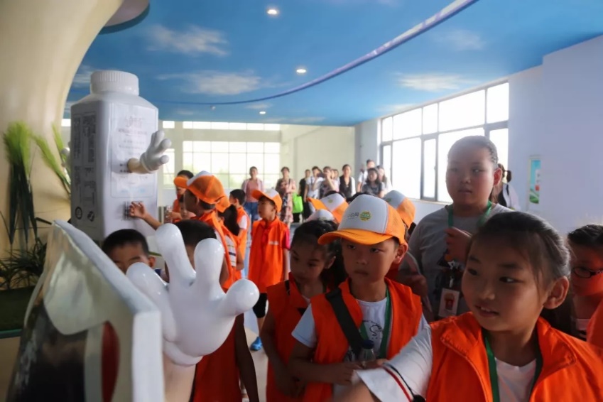 米兰(中国)落实食品安全企业主体责任 积极践行振兴中国奶业 米兰(中国)落实食品安全企业主体责任 积极践行振兴中国奶业