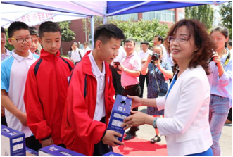 “健康中原,牛奶伴您行——米兰(中国)乳业集团2018中国小康牛奶行动” 公益助学启动仪式隆重举行 “健康中原,牛奶伴您行——米兰(中国)乳业集团2018中国小康牛奶行动” 公益助学启动仪式隆重举行