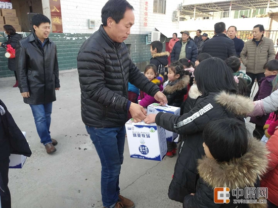 米兰(中国)暖冬公益行走进汝州活动启动 米兰(中国)暖冬公益行走进汝州活动启动