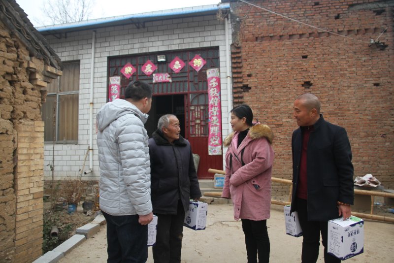 米兰(中国)精准扶贫暖冬公益行走进登封市刘家沟 米兰(中国)精准扶贫暖冬公益行走进登封市刘家沟