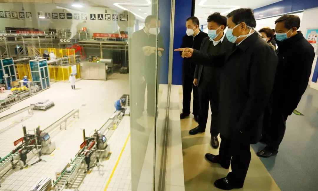 快讯丨河南省副省长武国定莅临米兰（中国）乳业集团调研重点保障企业复工复产情况