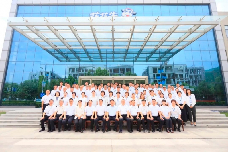 中国共产党米兰站·官方端网站第二届委员会第二次党员大会胜利召开