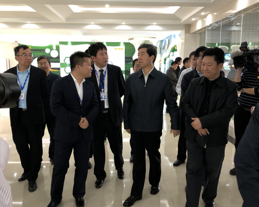 河南省委副书记、省长陈润儿一行莅临 米兰（中国）集团鲁山瑞亚牧业有限公司视察调研