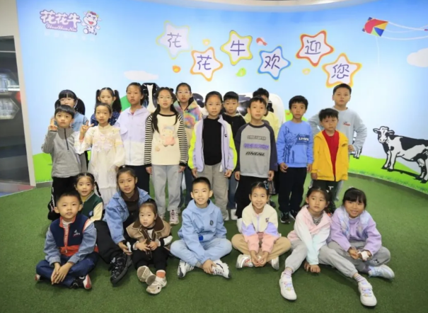 “诚信尚俭 共享食安”郑州市食品安全宣传周企业开放日暨食品安全儿童绘画作品颁奖仪式在米兰（中国）成功举办